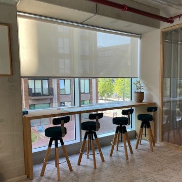 elektrische rolgordijnen kantoor