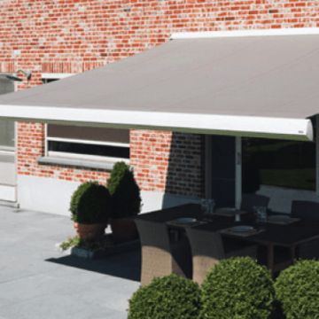 zonnescherm op maat terras