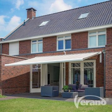zonnescherm op maat met strepen