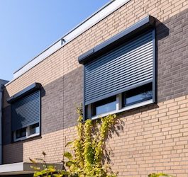 Rolluiken & solar-rolluiken – kiezen voor veiligheid, comfort en isolatie