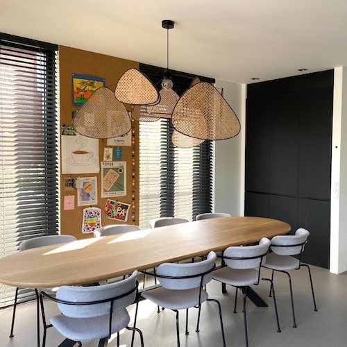 zwarte jaloezieën op maat